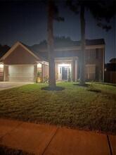 10018 Storm Meadow Dr in Houston, TX - Building Photo - Building Photo