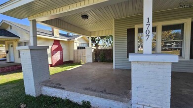 1707 Collins Ave in Wichita Falls, TX - Building Photo - Building Photo