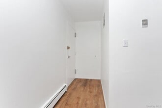 639 E 226th St in Bronx, NY - Building Photo - Building Photo