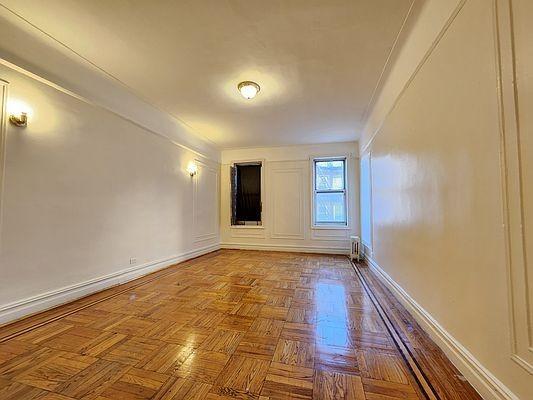 1221 College Ave in Bronx, NY - Foto de edificio