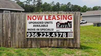 148 Varsity Cir in Huntsville, TX - Building Photo - Building Photo