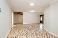 6407 Oaknut Dr photo'