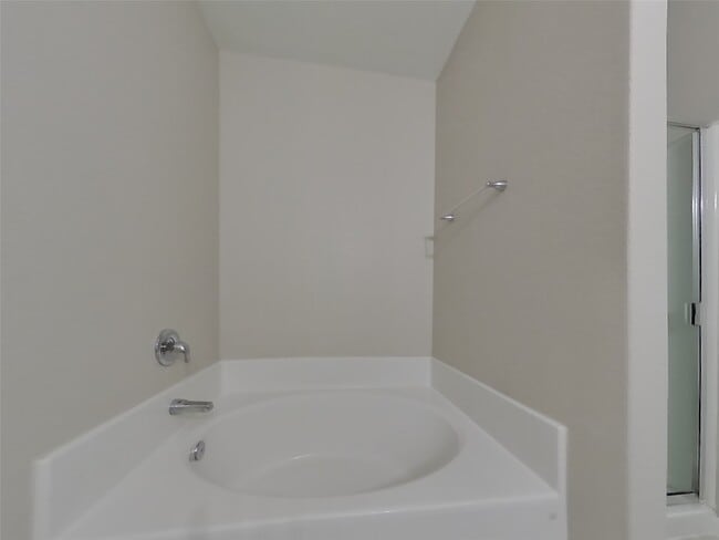 property at 916 American Monarch Dr