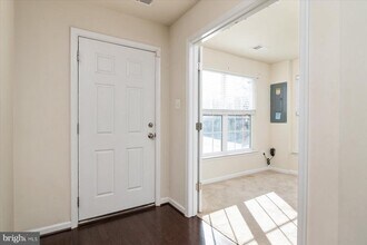 12500 Rustic Rock Ln in Beltsville, MD - Building Photo - Building Photo