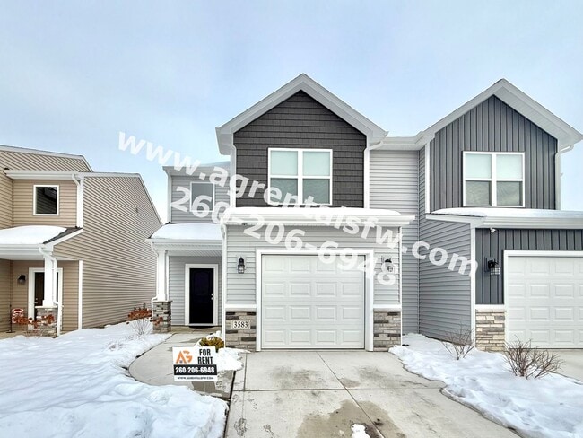 property at 3583 Canal Square Dr