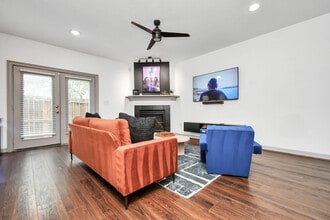 2905 Baer St in Houston, TX - Building Photo - Building Photo