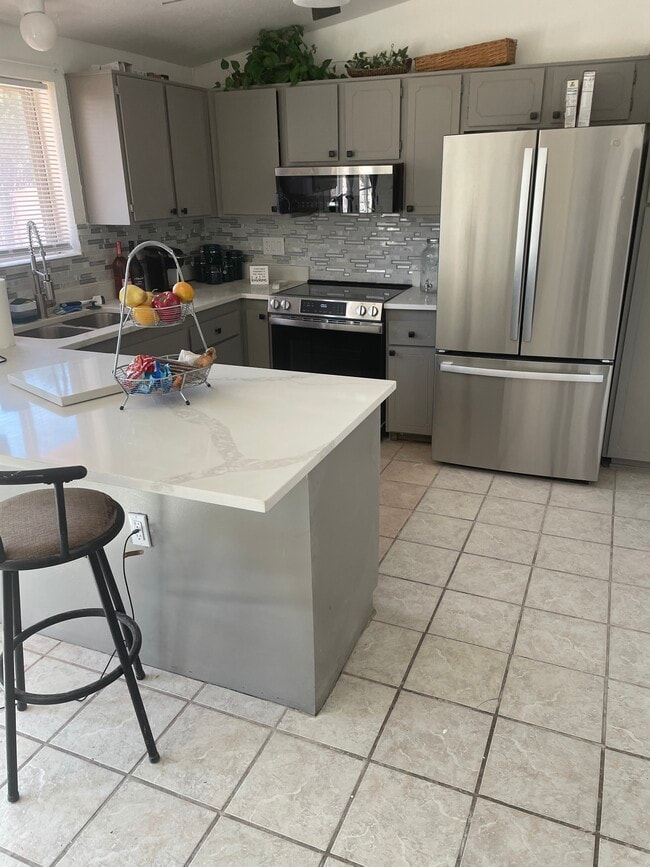 232 E Mallard Cir
