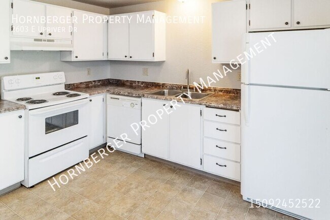 2603 E Upriver Dr in Spokane, WA - Building Photo - Building Photo