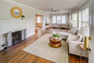 17611 Winslow Rd, Unit 2 in Shaker Heights, OH - Building Photo - Building Photo