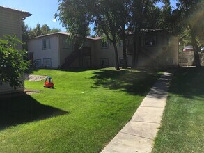 845 E Cucharras St, Unit 845 in Colorado Springs, CO - Building Photo - Building Photo