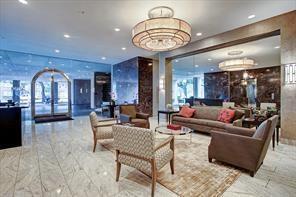 5000 Montrose Blvd in Houston, TX - Building Photo - Building Photo