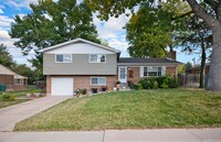 6752 S Downing Cir E in Centennial, CO - Building Photo - Building Photo