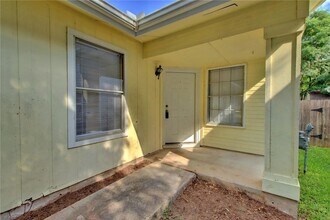 5822 Shreveport Dr in Austin, TX - Building Photo - Building Photo