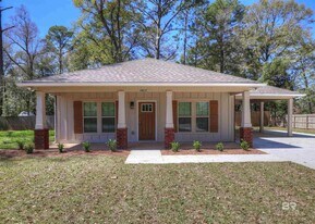 28237 3rd Ave in Daphne, AL - Building Photo