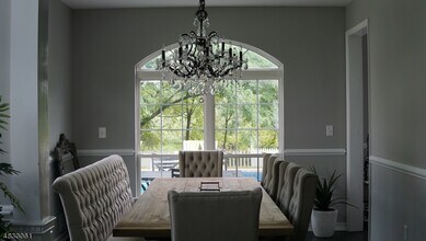 24 Cartier Dr in Franklin Township, NJ - Building Photo - Building Photo