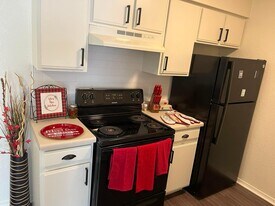 Summit Ridge 168 OK in Lawton, OK - Building Photo