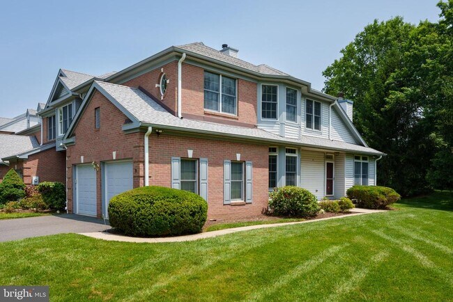 111 St Clair Ct in Princeton, NJ - Building Photo - Building Photo