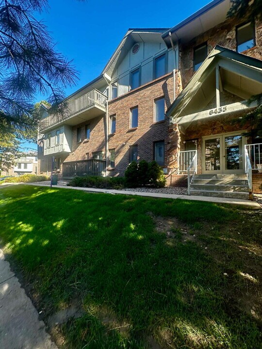 6435 S Dayton St in Englewood, CO - Building Photo