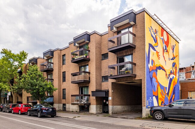 4570-4580 de l’Hotel de Ville in Montréal, QC - Building Photo - Primary Photo