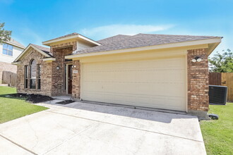 9101 Prairie Hen Dr in Fort Worth, TX - Building Photo - Building Photo