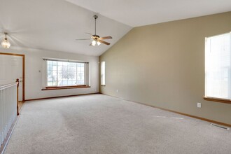 1385 Keywood Ct in Windsor, CO - Building Photo - Building Photo