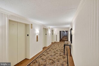 5500 Friendship Blvd in Chevy Chase, MD - Building Photo - Building Photo