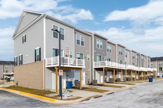 Montgomery Village Center in Montgomery Village, MD - Building Photo - Building Photo