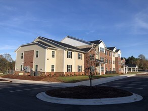 Highland Park in Hickory, NC - Foto de edificio - Building Photo