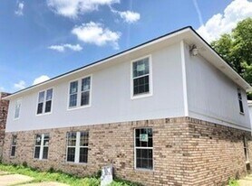 644 N Donmoor Ave in Baton Rouge, LA - Building Photo