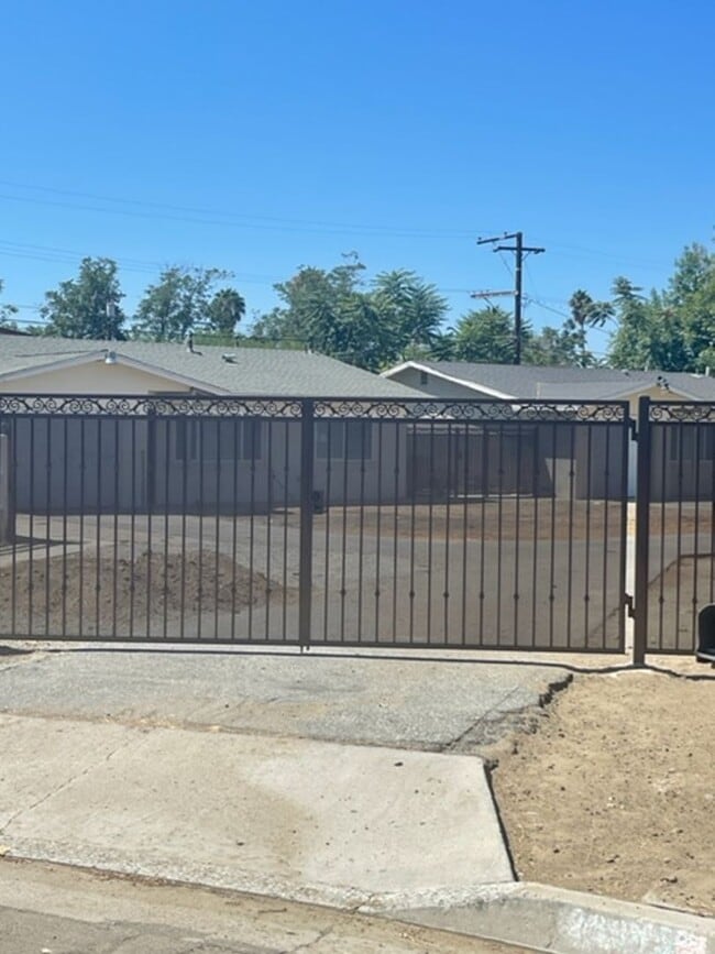 26355 Investors Pl