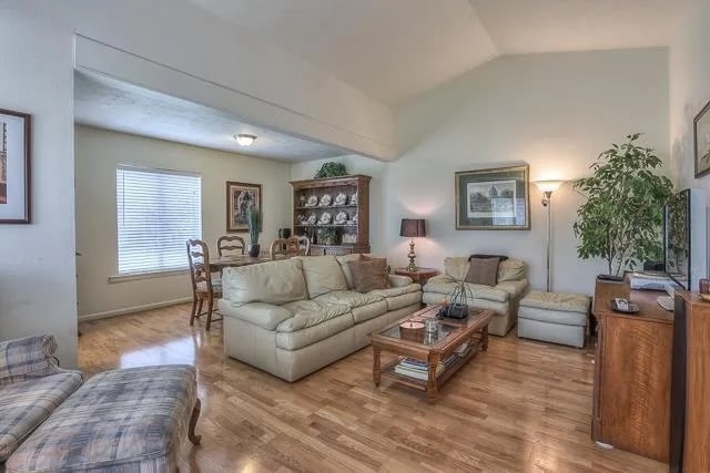 property at 810 Bellevue Rd