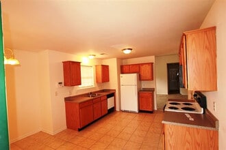 601 Sherard Cir in Lexington, KY - Building Photo - Building Photo