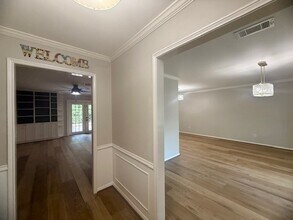 5019 Oak Forest Dr in Houston, TX - Building Photo - Building Photo