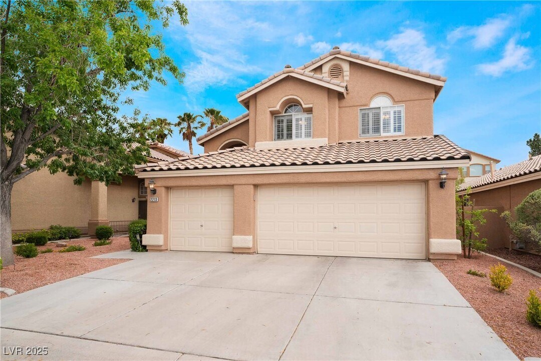 2213 Starline Meadow Pl in Las Vegas, NV - Building Photo