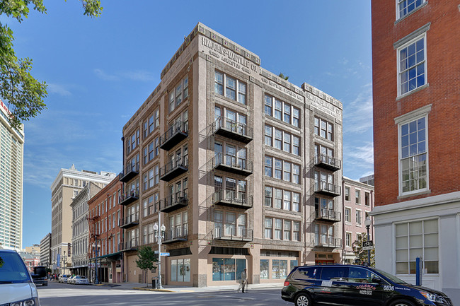 property at 441 Gravier St