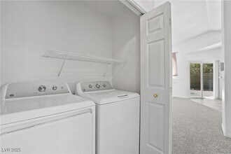 8473 Birthstone Ave in Las Vegas, NV - Building Photo - Building Photo