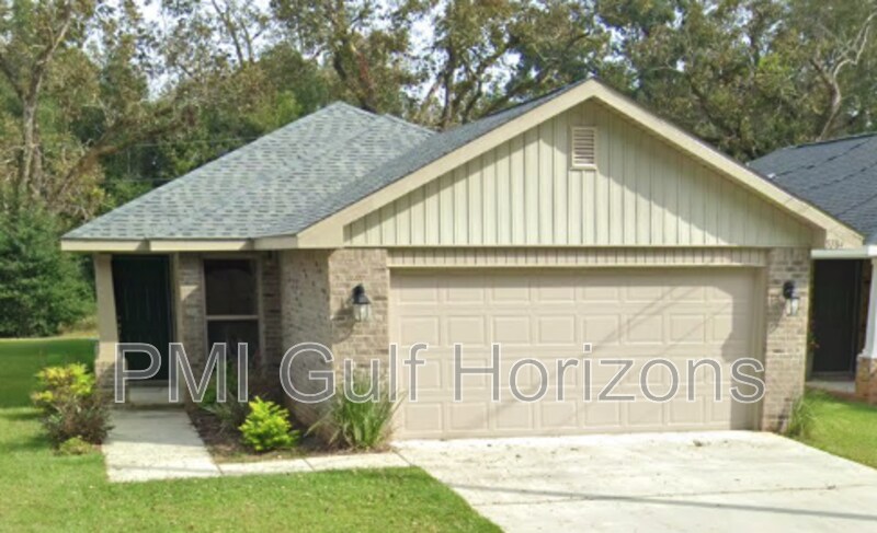 5184 Regalo Dr in Bellview, FL - Building Photo