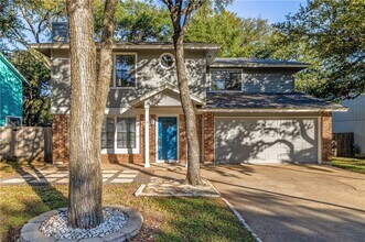 7004 Riverton Dr in Austin, TX - Building Photo - Building Photo