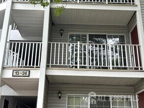20 Sheffield Ct in North Brunswick, NJ - Building Photo - Building Photo