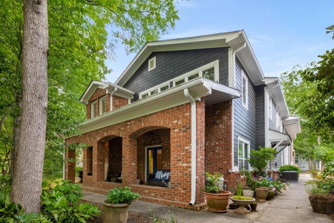 property at 827 Monroe Dr NE