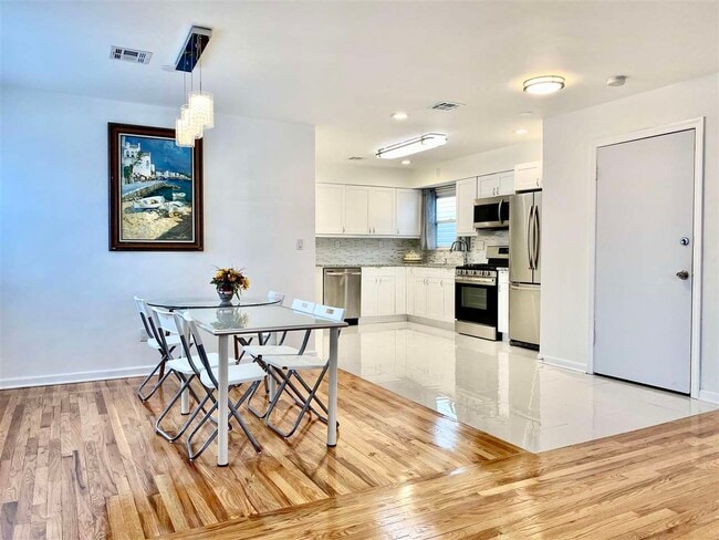 property at 517 Liberty Ave