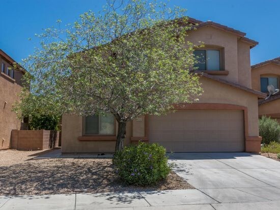 8332 N Johnson Dr in Tucson, AZ - Building Photo