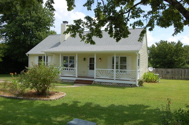 property at 705 S Hughes St