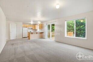 3000 Cherry St in Vancouver, WA - Building Photo