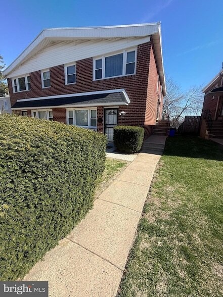 1334 E Upsal St in Philadelphia, PA - Building Photo - Building Photo