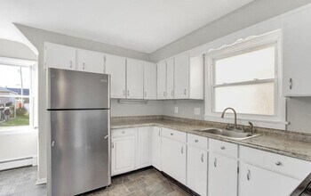 38 E Main St in Dallastown, PA - Building Photo - Building Photo