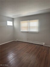 3917 S Schenley Ave in Youngstown, OH - Building Photo - Building Photo