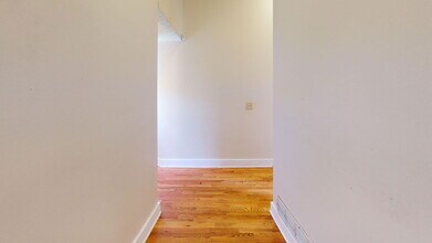 1369 Summit St in Columbus, OH - Building Photo - Building Photo