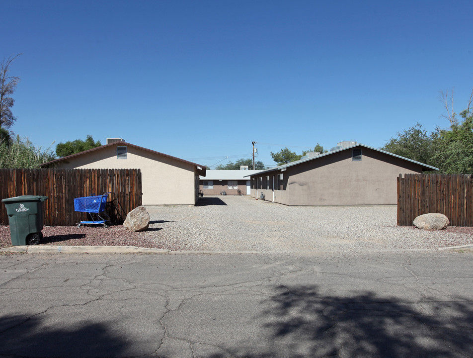 2221-2229 N Bell Ave in Tucson, AZ - Foto de edificio