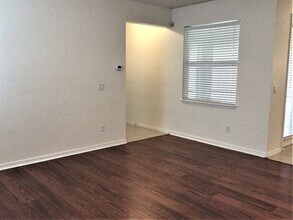 8625 Turnstone Shore Ln in Riverview, FL - Foto de edificio - Building Photo